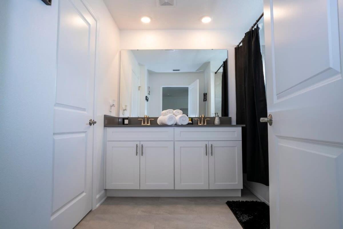 Gorgeous 4 Bedroom W Screened Pool Close To Disney 2653 Kissimmee Kültér fotó